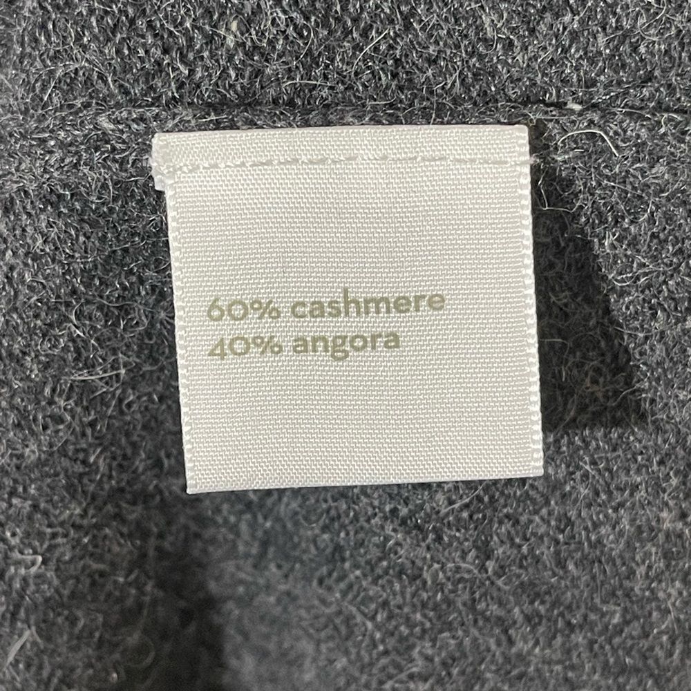 Sold  - Picture 4 of 6